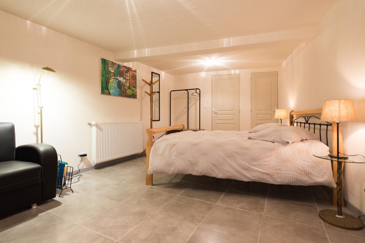 Maison D'Hotes Aux Deux Cigognes Gries Bagian luar foto